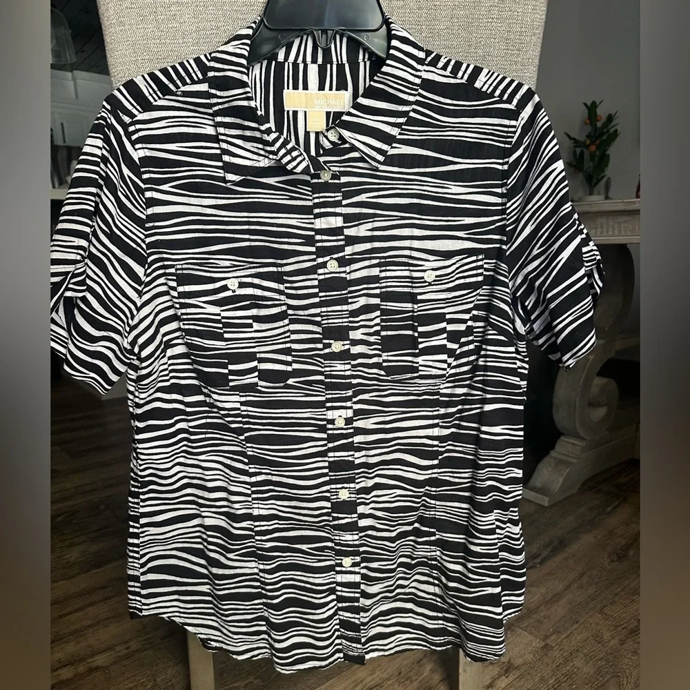 Michael Kors Button Up Shirt Women Black White Zebra Print Short Sleeve size 14